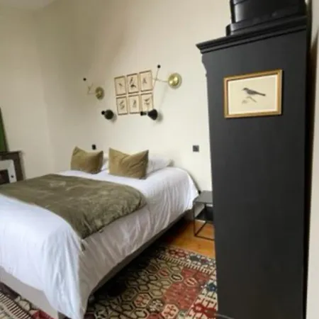 2pers «le Parisien » * Saint-Omer (Pas-de-Calais)